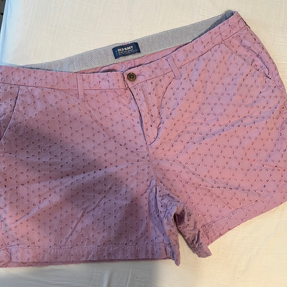 Lilac purple eyelet cotton shorts Old Navy 18